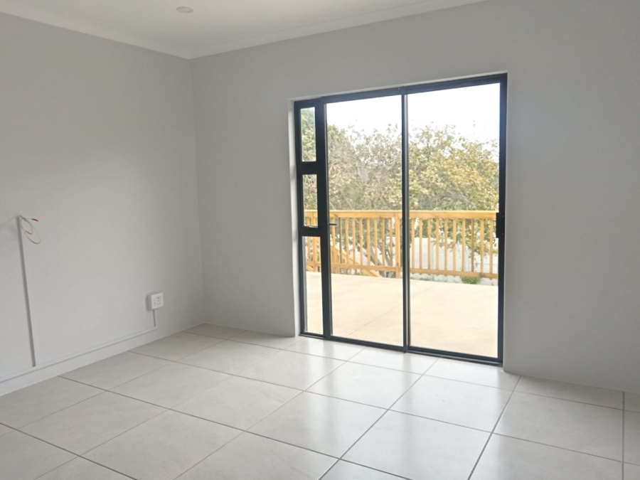5 Bedroom Property for Sale in Fraaiuitsig Western Cape